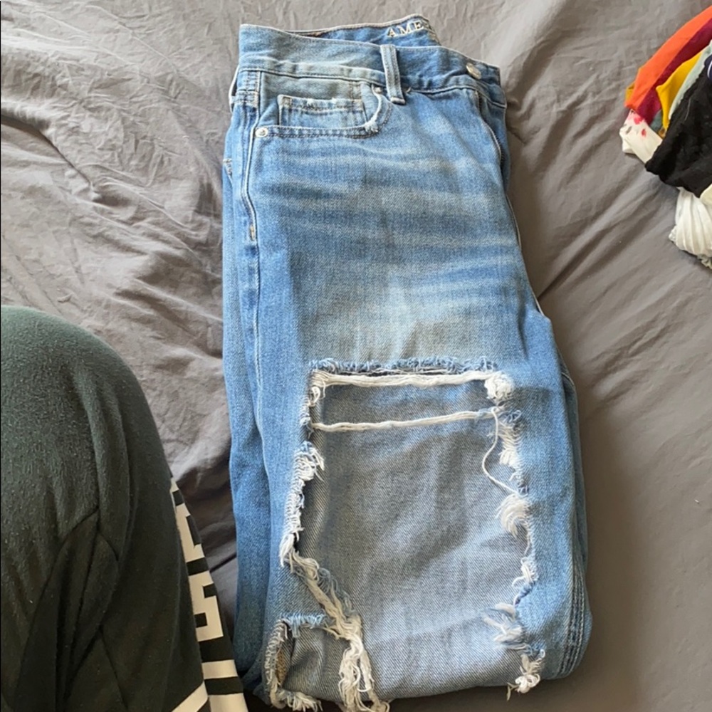 American eagle mom jeans